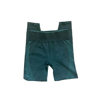 Victoria’s Secret medium green seamless leggings